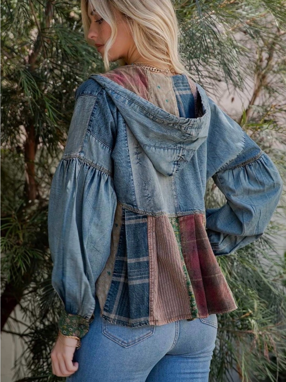 K151 Young Threads Women’s Boho Patchwork Denim Hoodie Blue Denim Multicolor NWT - Picture 3 of 12
